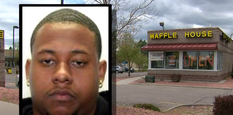 Un homme accusé d'avoir tiré sur un employé de Waffle House après avoir refusé de porter un masque