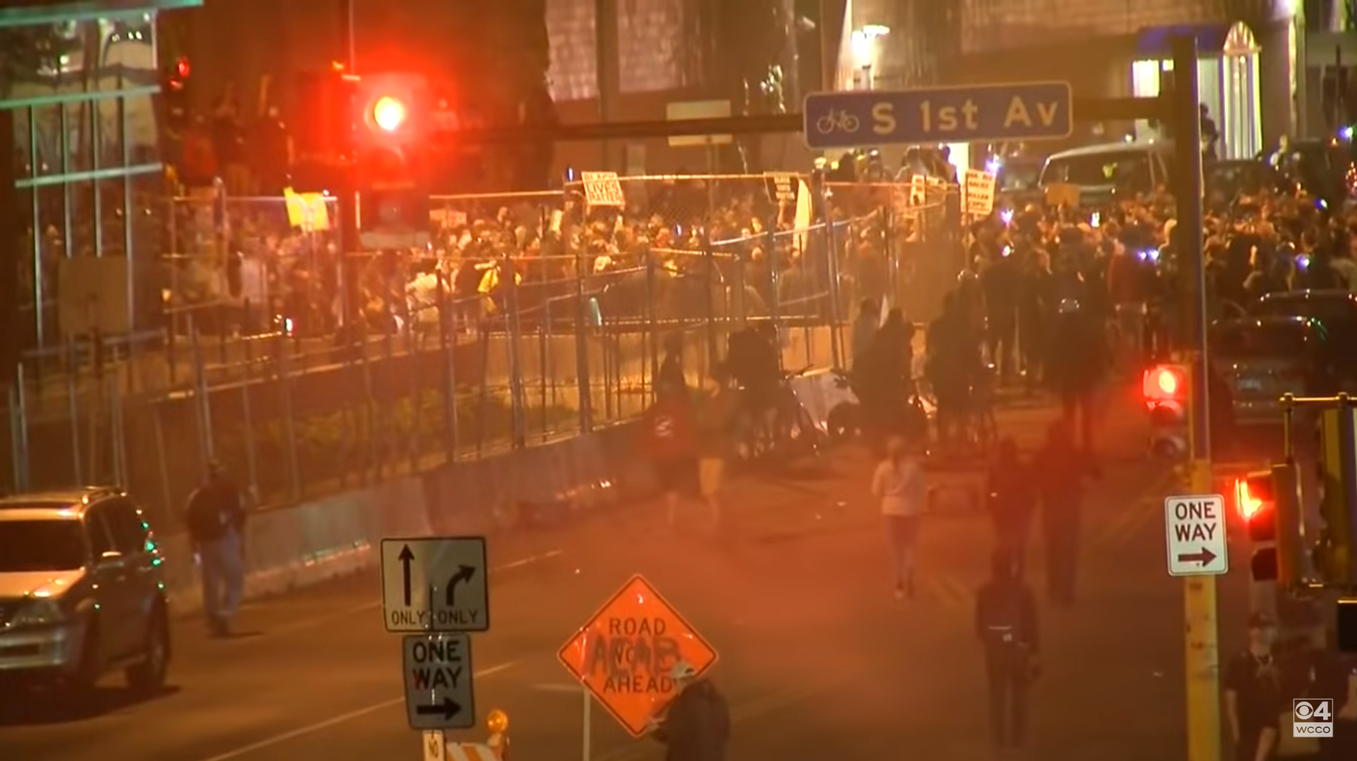 Les émeutes se propagent dans toutes les grandes villes américaines. — Photo Youtube/WCCO